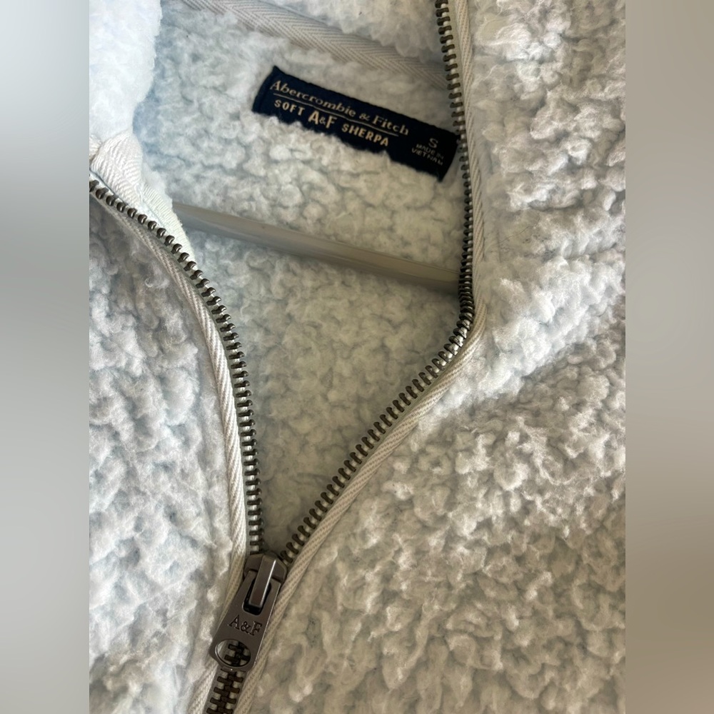 Abercrombie And Fitch Quarter Zip Sherpa - image 3
